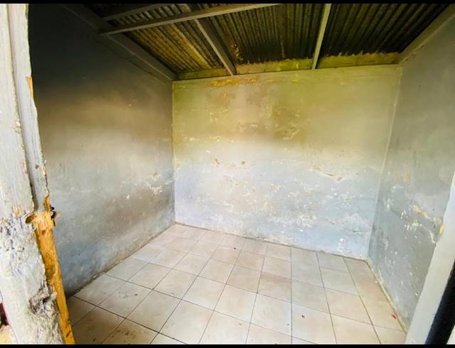 9 BEDROOM HOUSE FOR SALE IN SPRINGS CENTRAL
